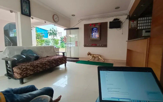 Vishnu Residency By OYO Rooms