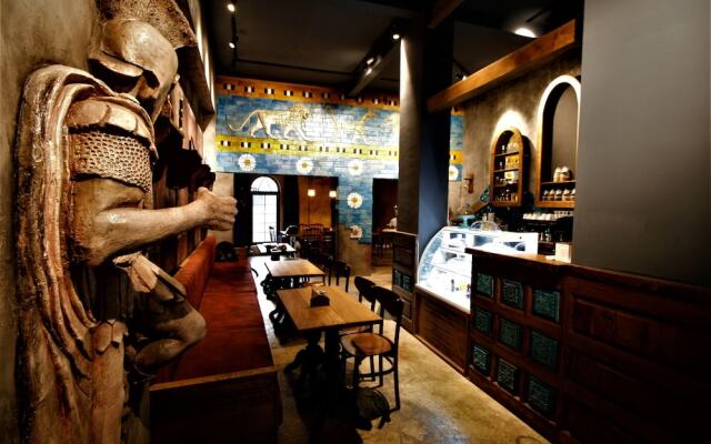 Archeo Hostel - Adults Only