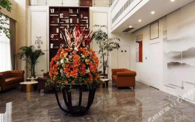 Lidu Business Hotel