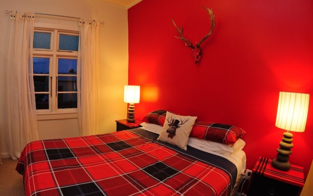 Blacks Hotel