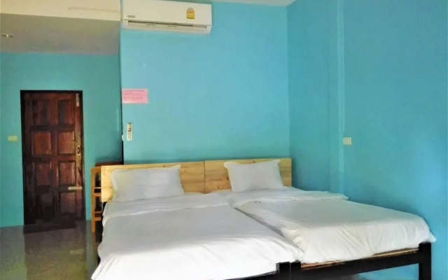 Lanta Mother Hostel