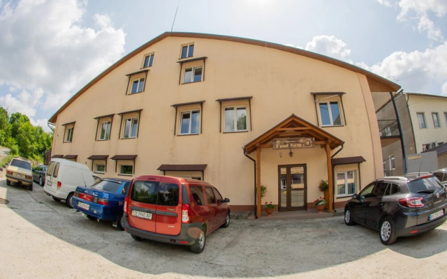 Grand Hostel