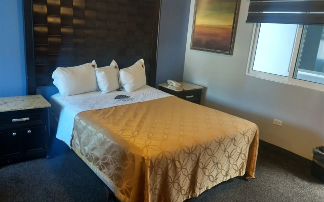 Hotel Suites Royal