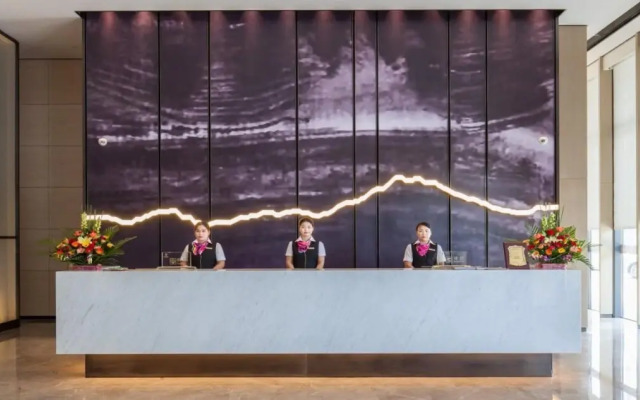 King's land Linxi Hotel