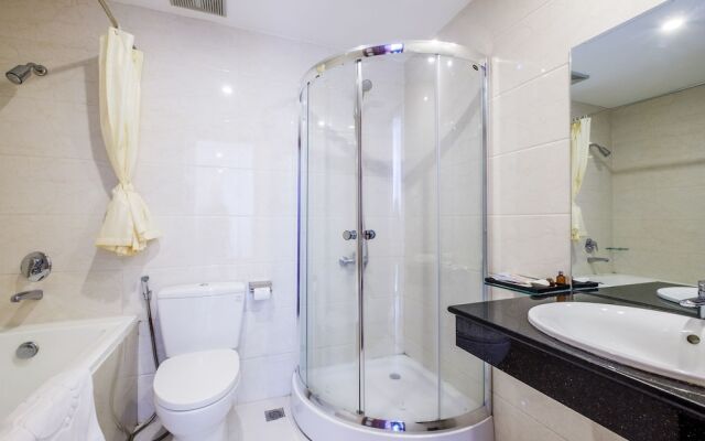 OYO 122 GIC Land Hotel
