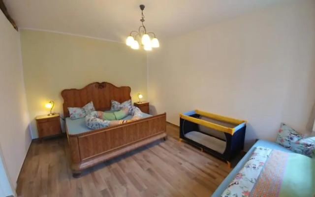 Mirabellenhof - Kleine Ferienwohnung mit Altstadtblick