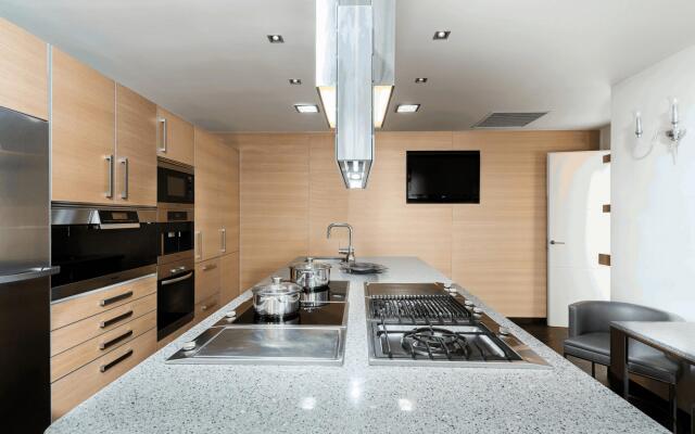 TESS Penthouse Deluxe DS11