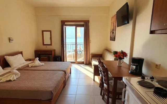 Evita Studios & Apartments