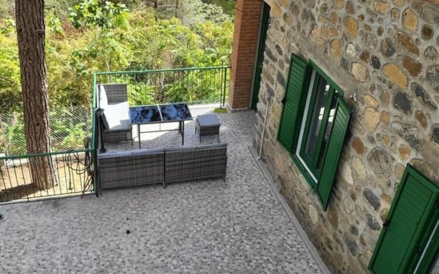 Theplatresnest Lovely 3-bed House in Pano Platres