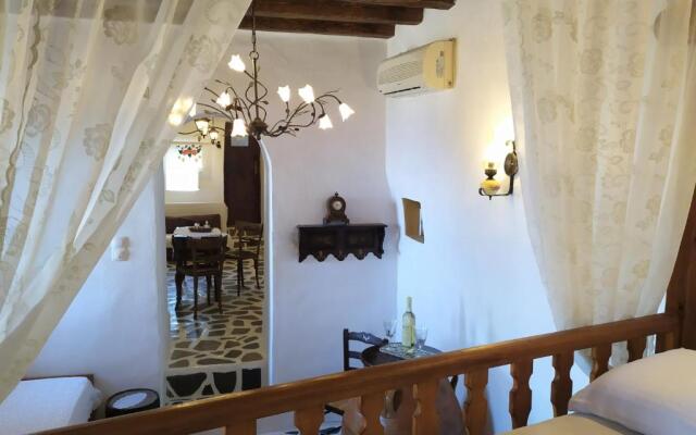 «Astrofeggia» A private stone house Nature-Seaview