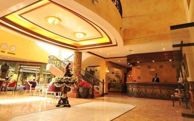 Queen Margarette Hotel Mauban