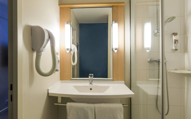 ibis Tours Nord