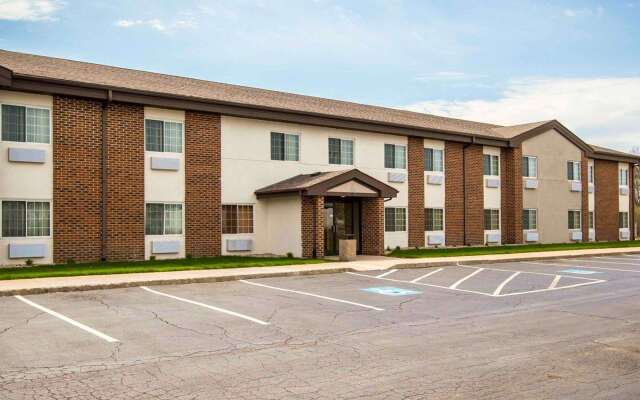 Quality Inn Chesterton near Indiana Dunes National Park I-94