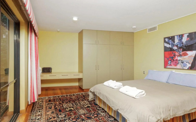 NUMBER NINE Gerroa 4pm check out Sundays