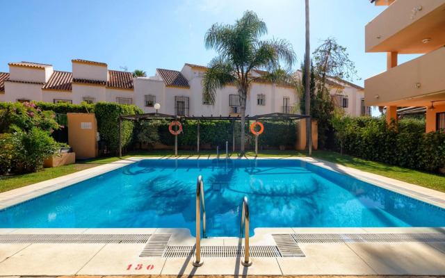 Playa Alicate, 2 Bedroom Beach Apartment