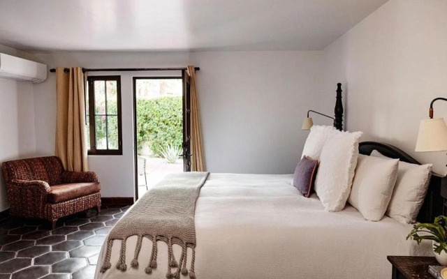 Ingleside Estate Hotel & Bungalows- Adults Only