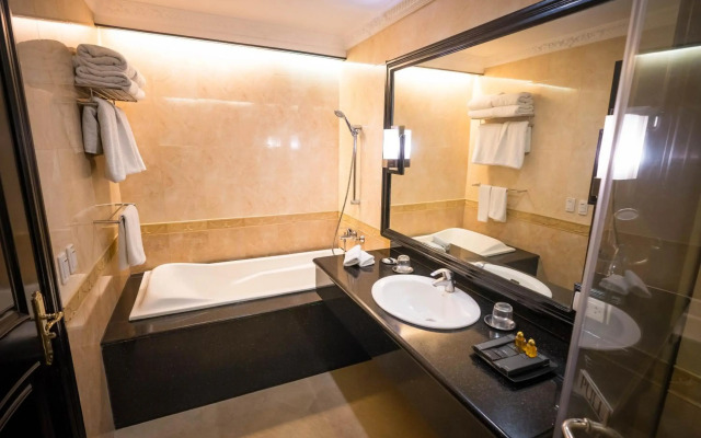 Fields Plaza Condo