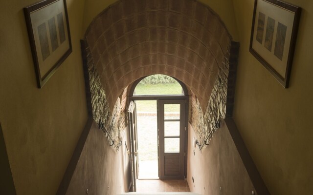 Tuscan Style Eco-Farm Molinaccio