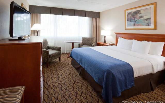 Holiday Inn Marquette by IHG