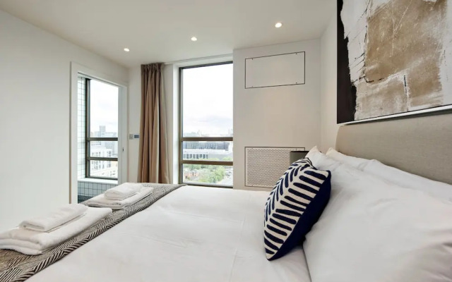 Sensational Two-bedroom Apartment in East London