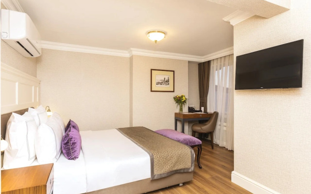 Meroddi La Porta Hotel