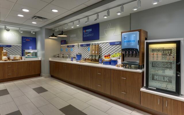 Holiday Inn Express & Suites Troy by IHG