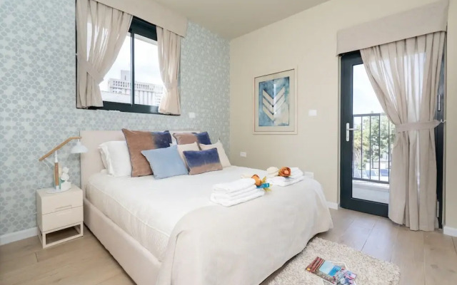 Luxury Keren Hayesod