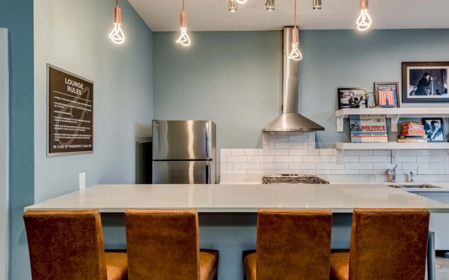 Stay Alfred at The James