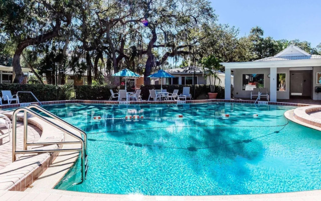 Moonmist Circle-steps to Heated Pool