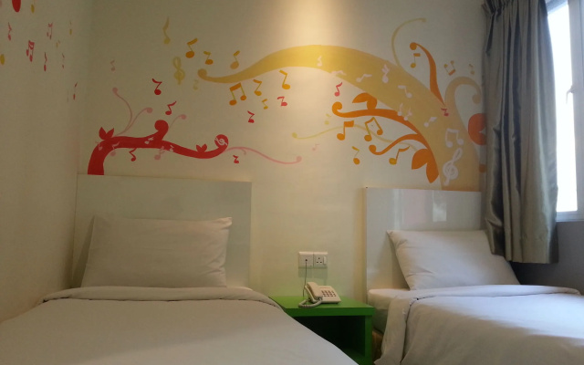 Hotel Strawberry Fields