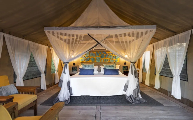 Royal Tree Lodge