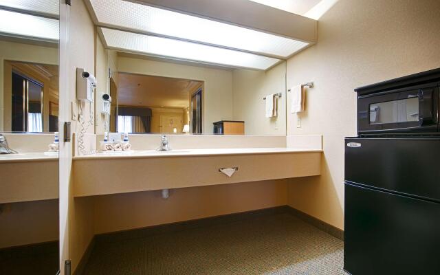 Best Western Inn & Suites Lemoore