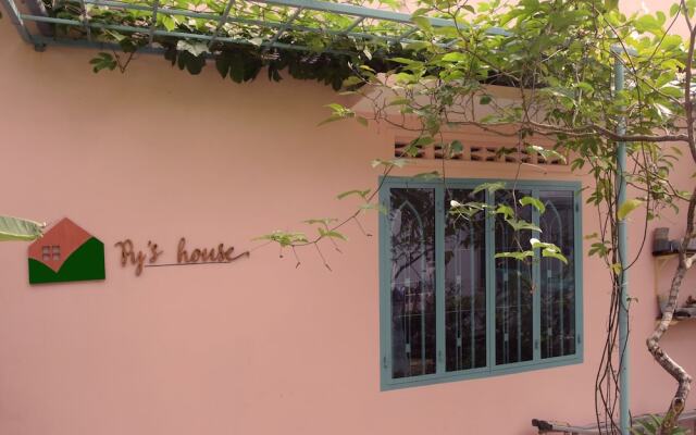 Py's House