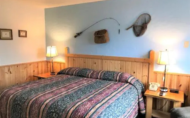 Northwoods Inn & Suites