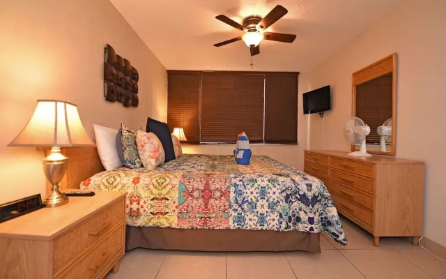 Kamaole Sands 5-313 by RedAwning