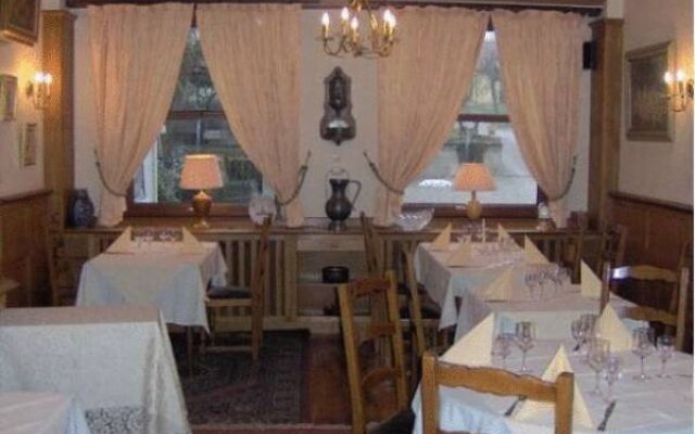 Hôtel Restaurant À LEtoile