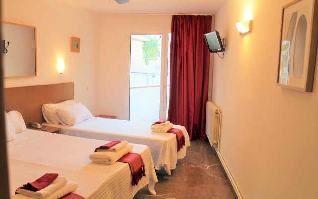 Hotel La Caleta de Tamariu