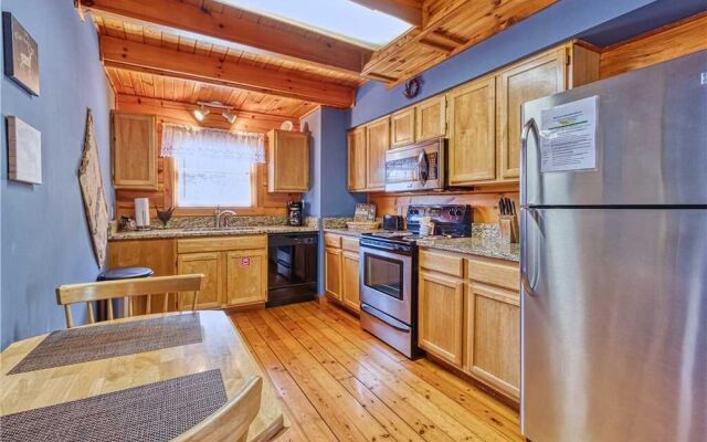 Mountain Glory 1- One Bedroom Cabin