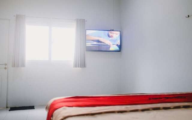 RedDoorz near Exit Toll Sirkuit Sentul