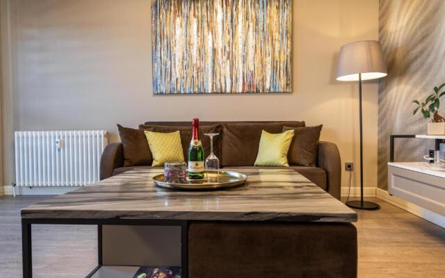 Luxuswohnung mit Tiefgarage in Nähe Messe-BMW-Porsche-DHL-Flughafen