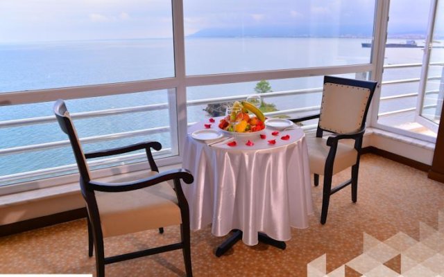 Belde Hotel & Convention Centre