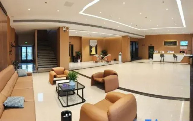 Xiangzhou Longyin Impression Hotel (Shilong Town Government)