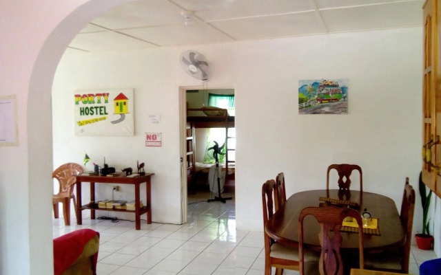 Porty Hostel