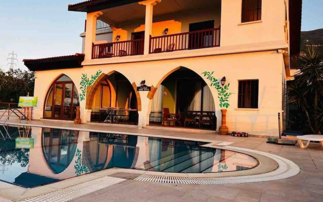 "villa She Ruz "