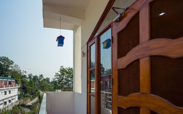 OYO 13499 Home 2BHK Simran Villa DIT