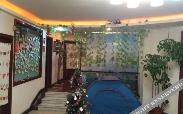 Red-Star Youth Hostel