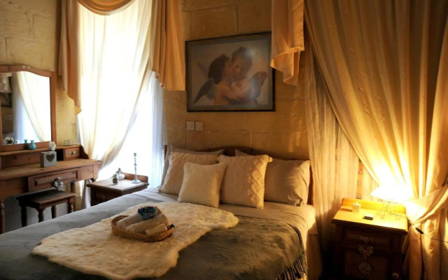 A charming and cosy townhouse in a quaint village