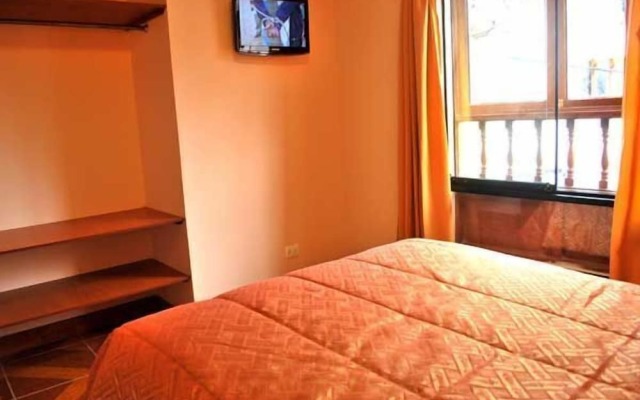 Hostal Villa San Blas