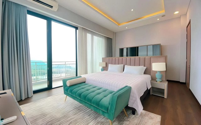 Senyum World Hotel