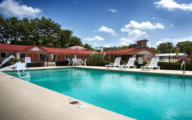 Best Western Palestine Inn